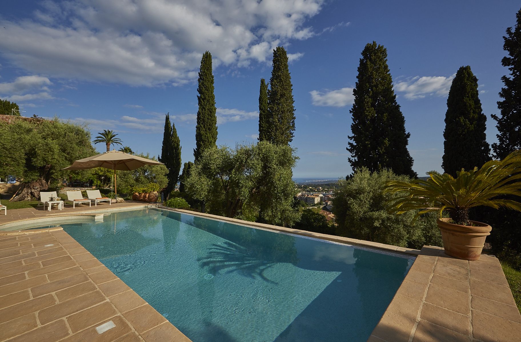 Pool | Les Amorini French Riviera Luxury Villa rental